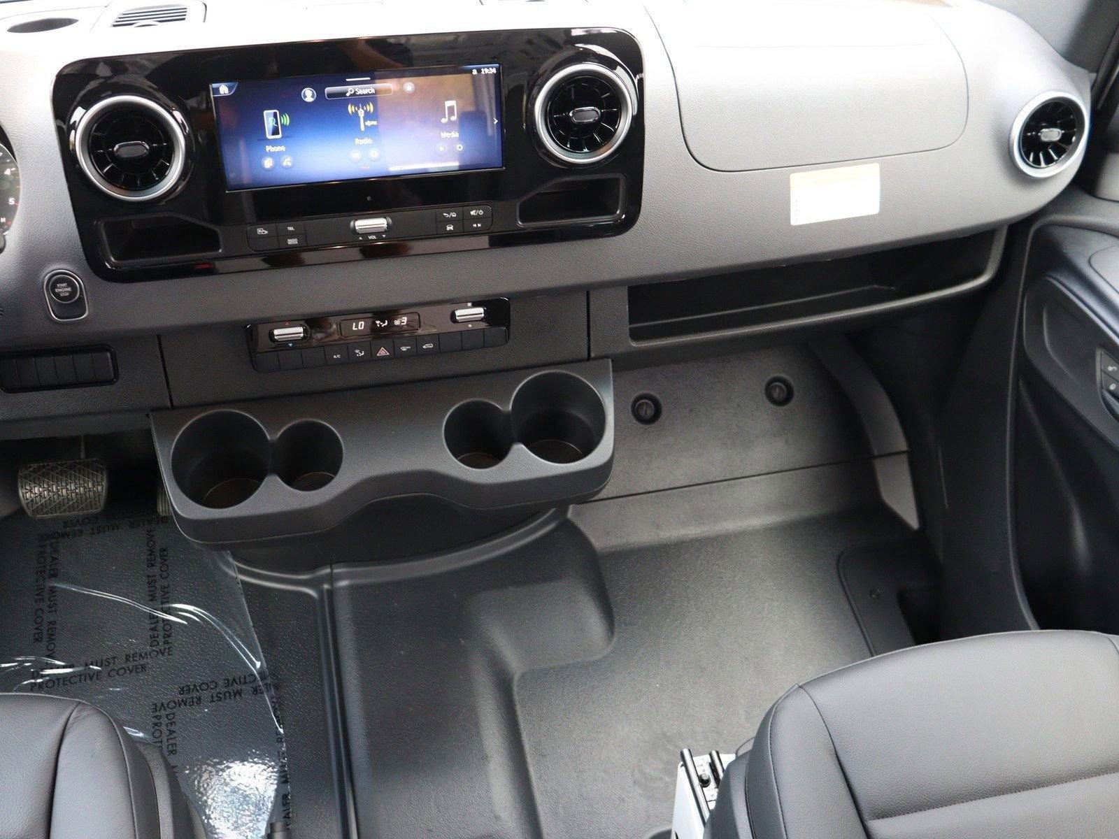 New 2025 Mercedes-Benz Sprinter 2500 image 31
