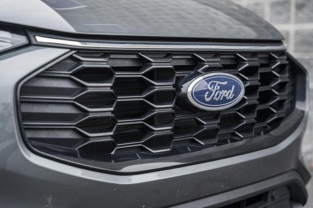 Used 2025 Ford Escape ST-Line image 12