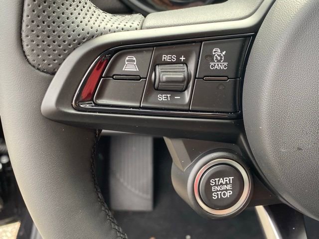 New 2025 Alfa Romeo Giulia AWD image 23