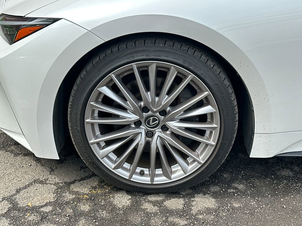 Used 2025 Lexus IS 300 w/ Premium Package image 11