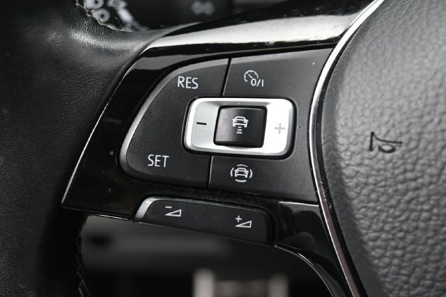 Used 2021 Volkswagen Tiguan SEL Premium R-Line AWD/4WD image 17