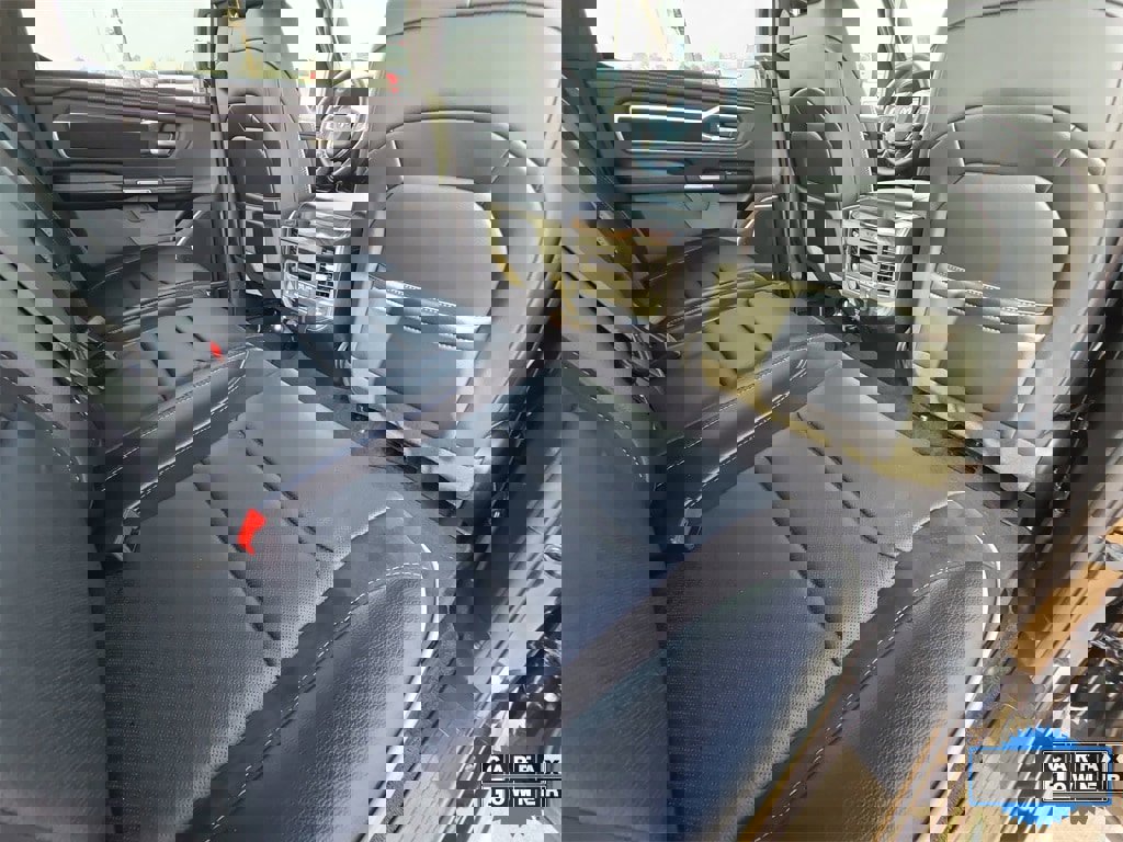 Used 2025 RAM 1500 Laramie image 11