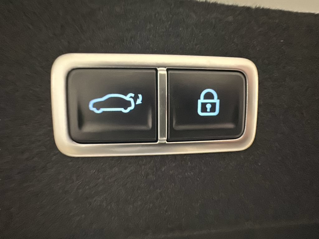 Certified 2025 Genesis G80 2.5T Advanced AWD/4WD image 19