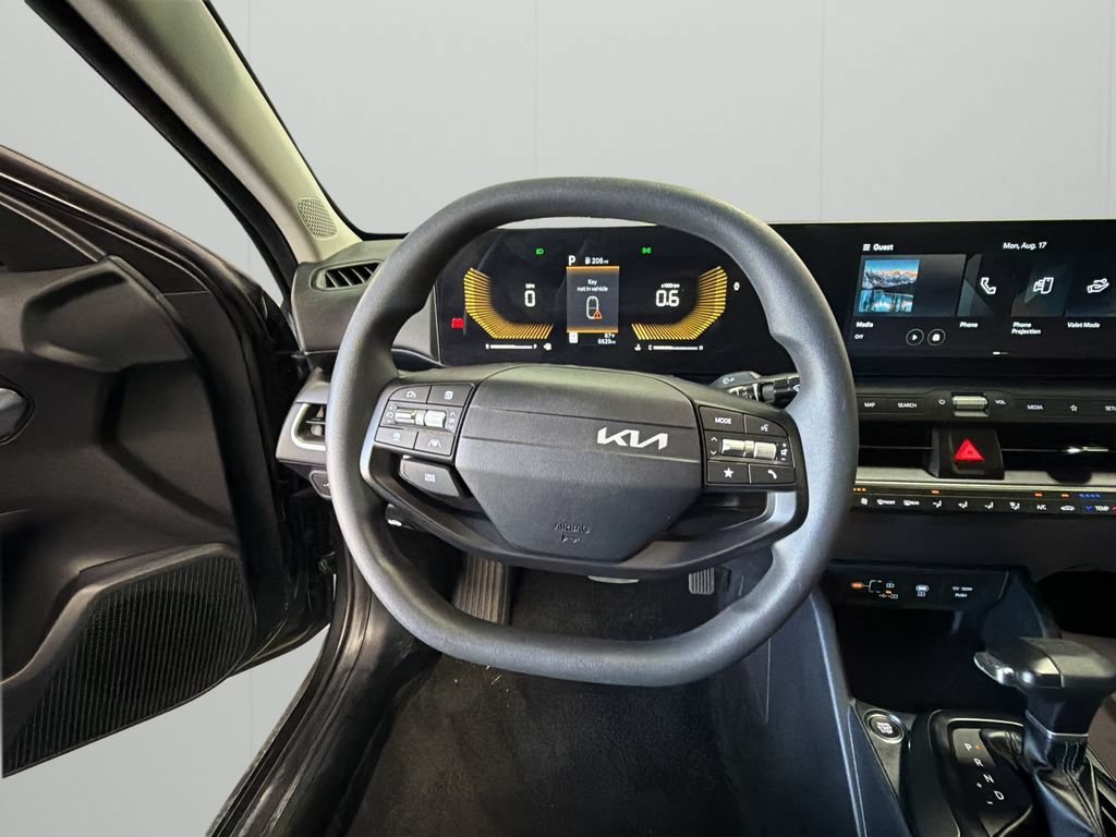 Used 2026 Kia K4 FWD image 33