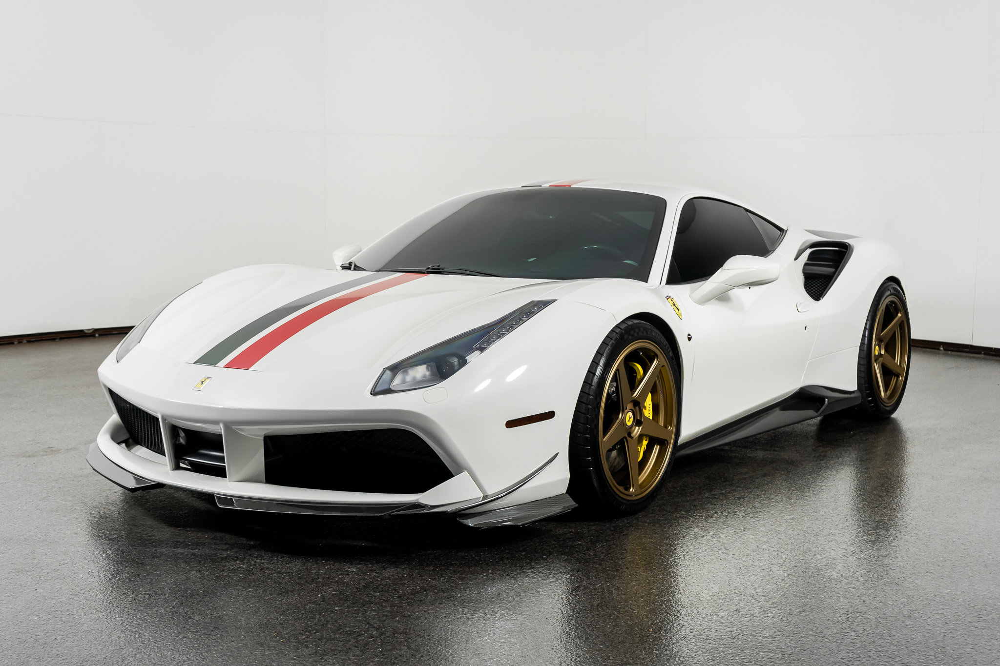 Used 2016 Ferrari 488 GTB image 24