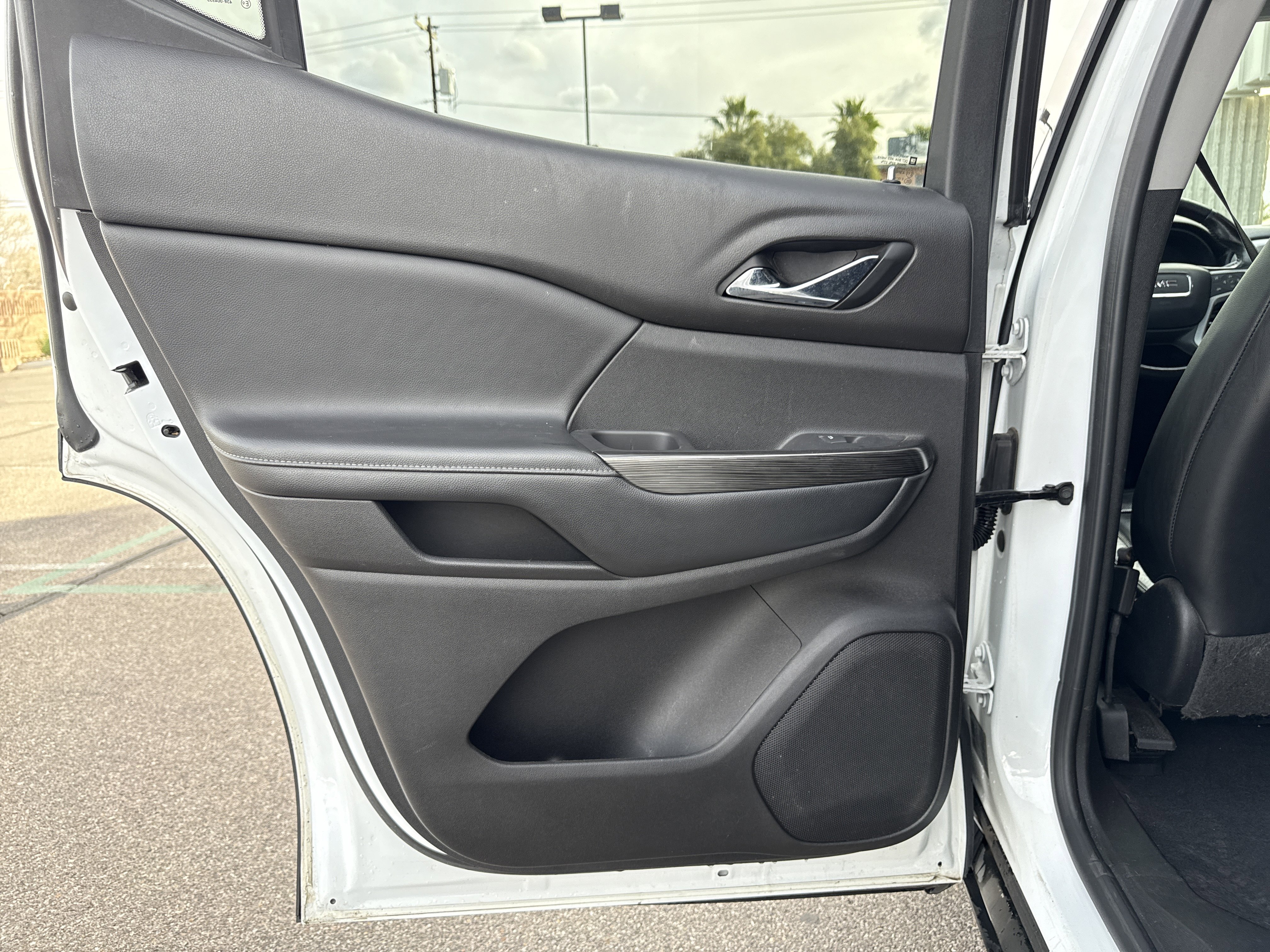 Used 2020 GMC Acadia SLT image 49