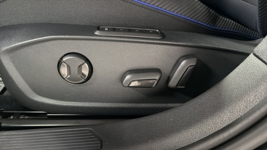 New 2026 Volkswagen Golf AWD/4WD image 18
