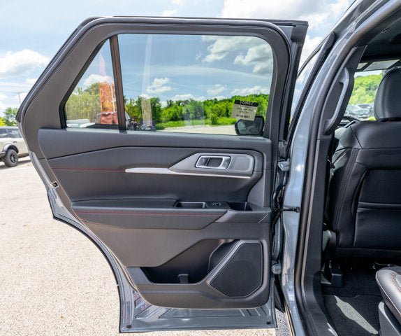 New 2026 Ford Explorer ST-Line AWD/4WD image 18