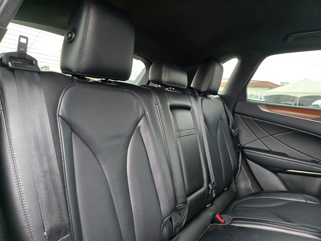 Used 2018 Lincoln MKC Select w/ Select Plus Package image 3