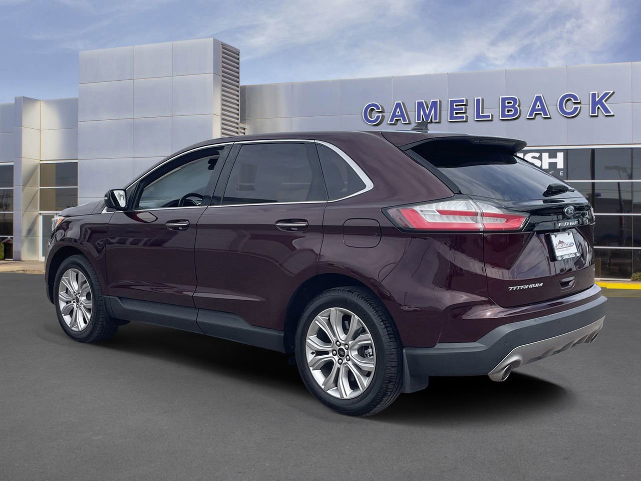 Used 2023 Ford Edge Titanium w/ Equipment Group 301A image 4