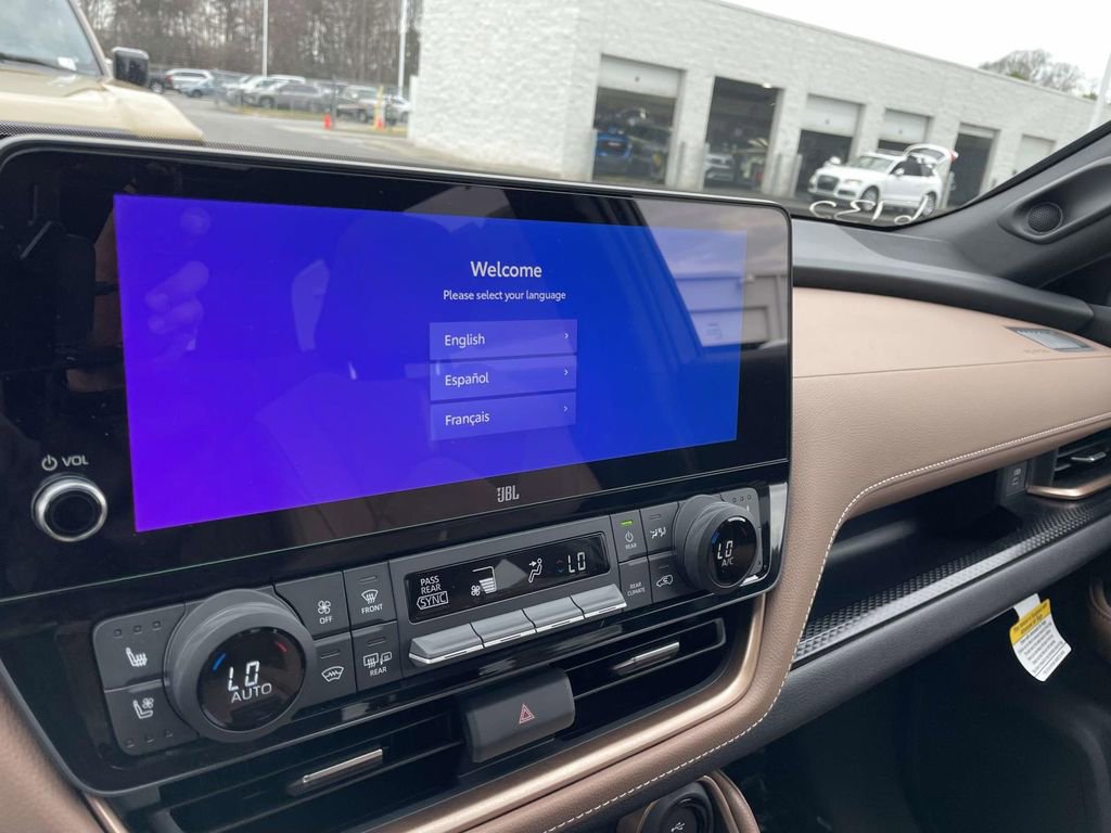 New 2026 Toyota Grand Highlander AWD Hybrid image 40