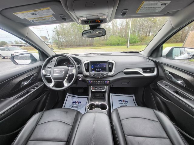 Used 2024 GMC Terrain SLT image 15