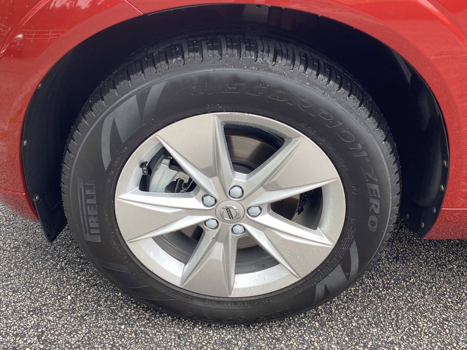 Used 2022 Volvo XC60 B5 Momentum AWD/4WD image 13