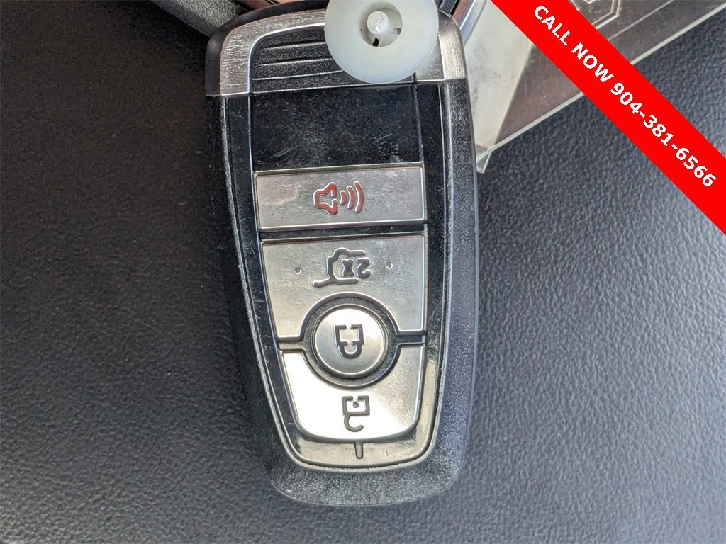 Used 2022 Ford Explorer XLT image 33