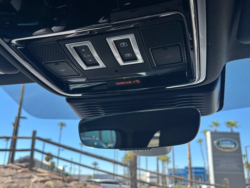 New 2026 Land Rover Range Rover Velar S AWD/4WD image 11