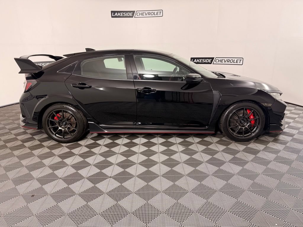 Used 2017 Honda Civic Type R image 7