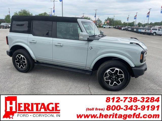 Used 2024 Ford Bronco Outer Banks AWD/4WD image 1