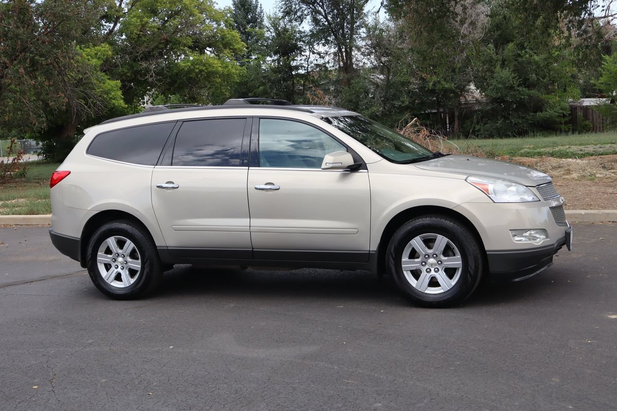 Used 2012 Chevrolet Traverse LT AWD/4WD image 2