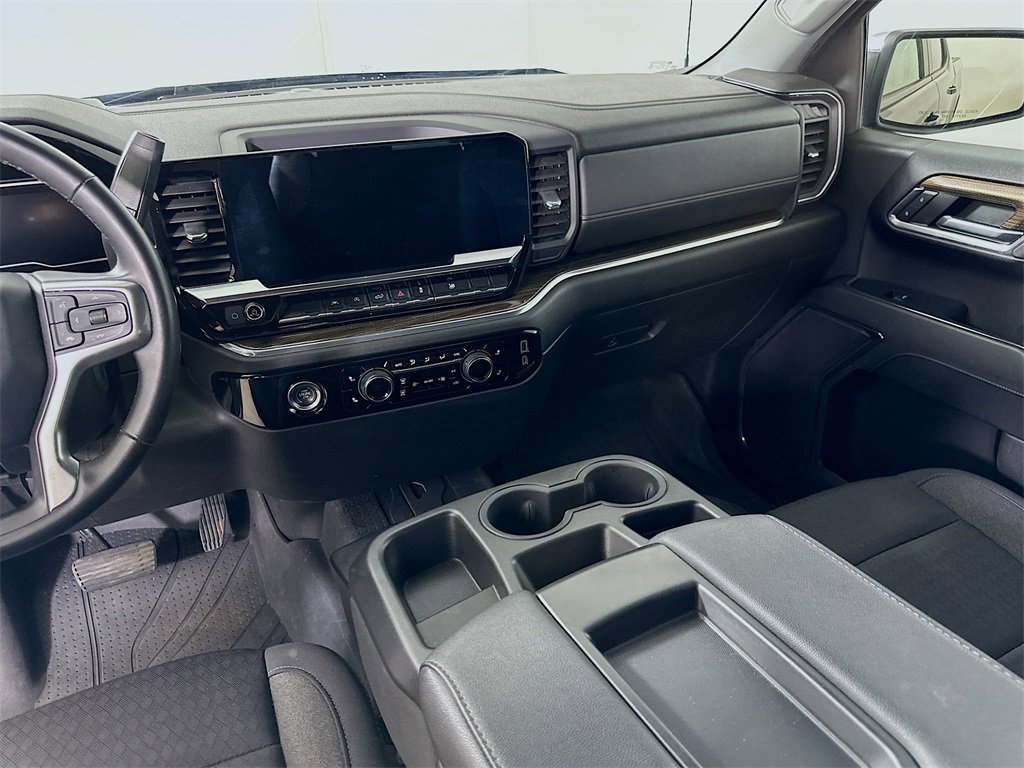 Used 2023 Chevrolet Silverado 1500 LT w/ Protection Package image 18