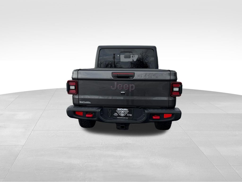 Used 2024 Jeep Gladiator Rubicon w/ Technology Group image 6