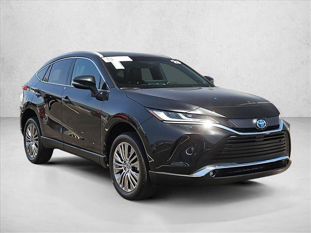 Certified 2023 Toyota Venza XLE AWD/4WD image 3