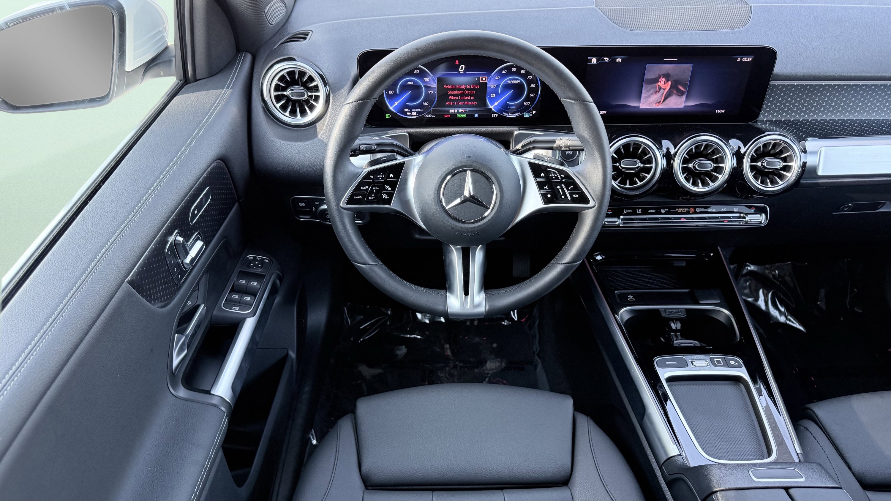 Used 2025 Mercedes-Benz EQB 250+ image 48