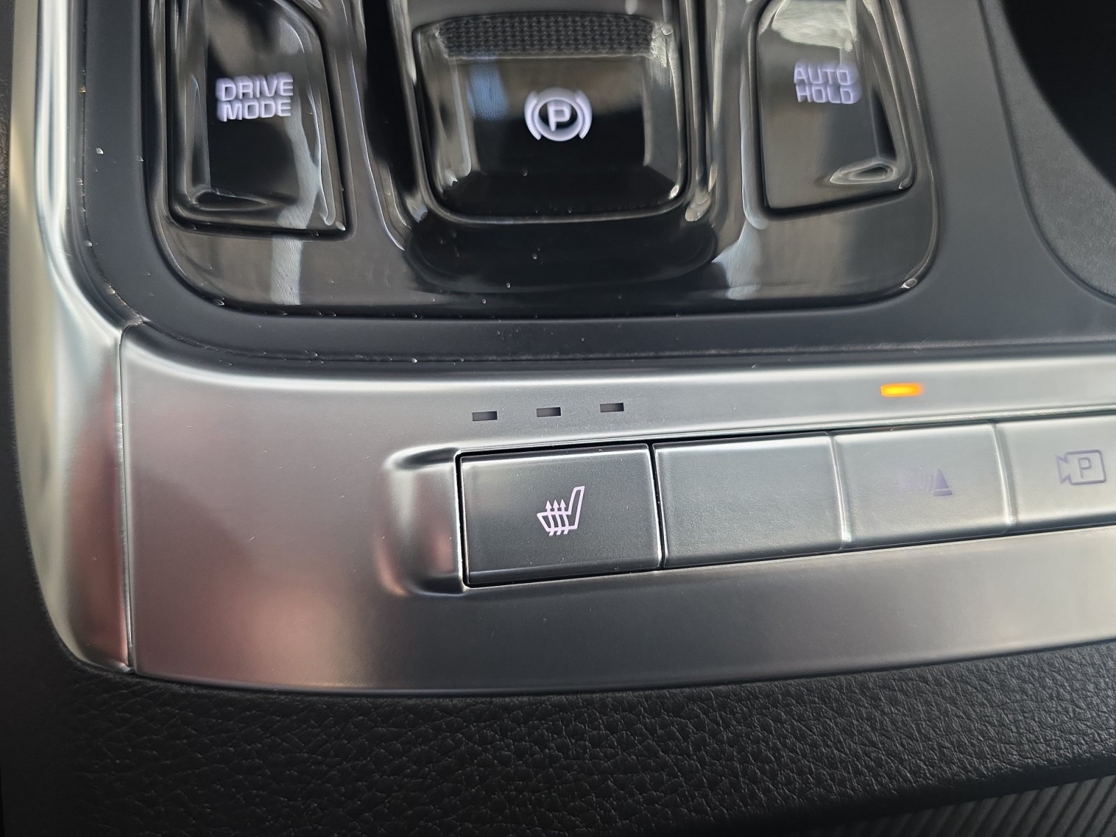 Certified 2026 Kia Carnival EX FWD image 23