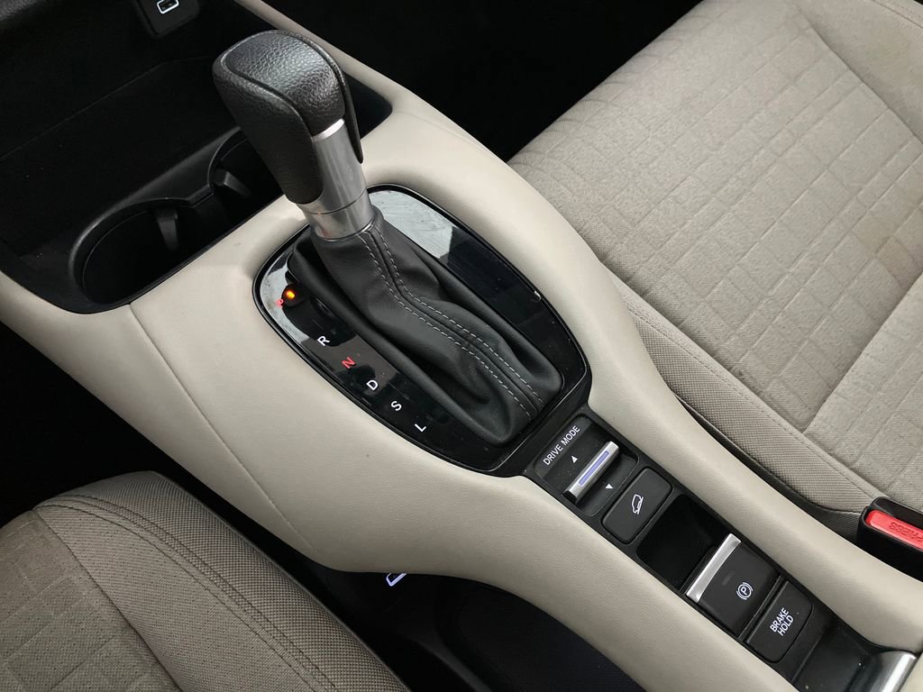 Used 2023 Honda HR-V LX image 21