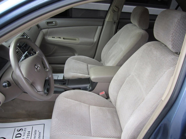 Used 2003 Toyota Camry LE image 6