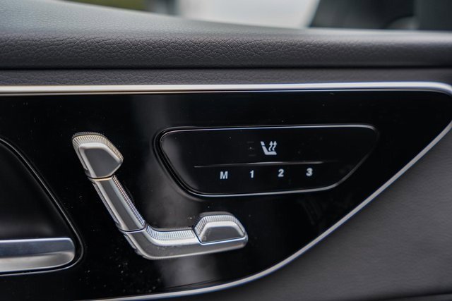 New 2025 Mercedes-Benz C 300 4MATIC Sedan image 34
