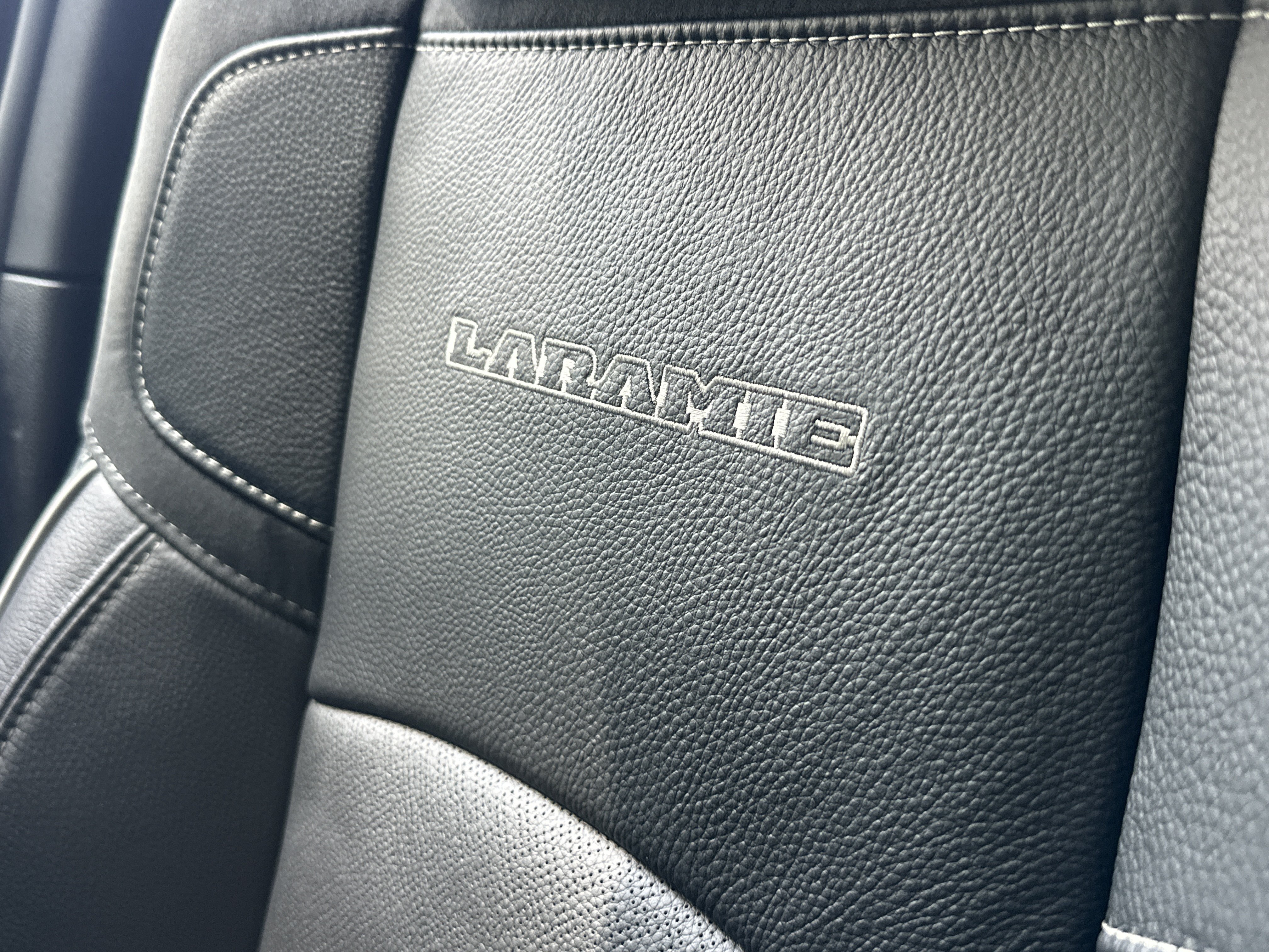 New 2027 RAM 2500 Laramie AWD/4WD image 4