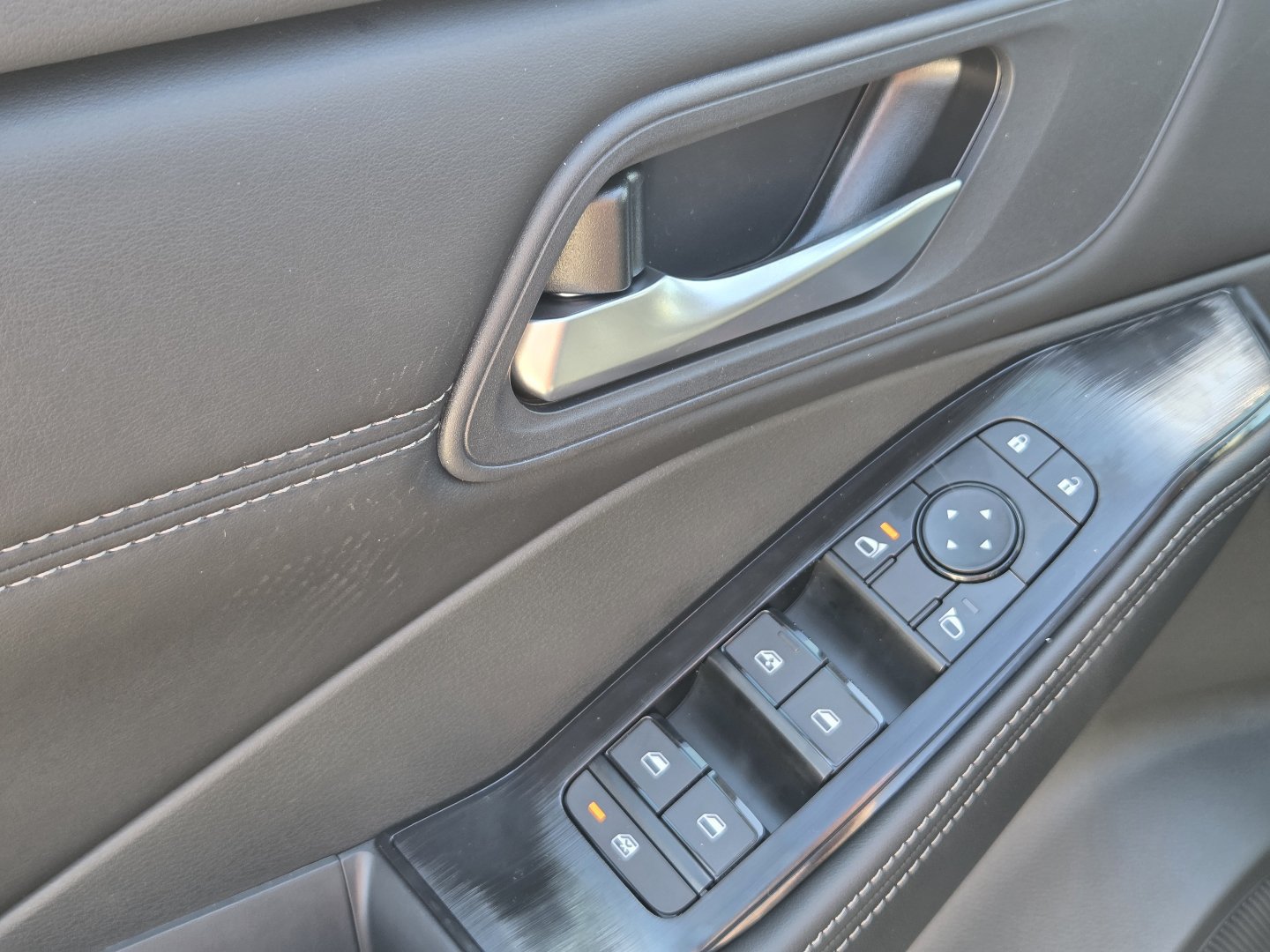 New 2027 Nissan Rogue Dark Armor AWD/4WD image 28
