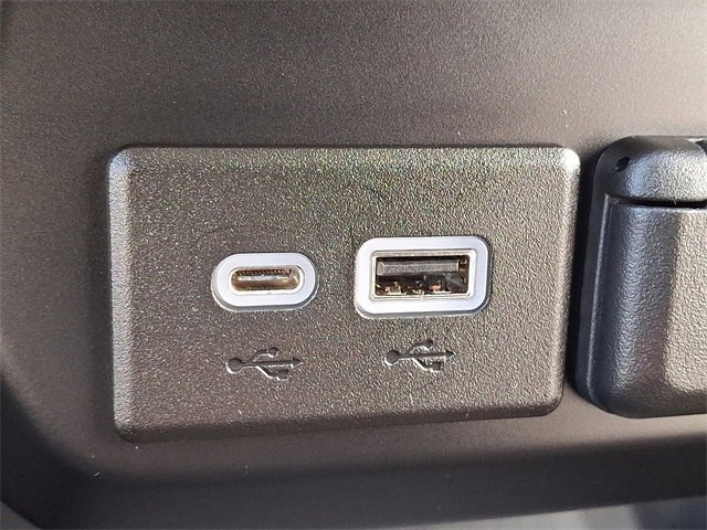 Used 2021 Chevrolet Silverado 1500 RST image 23