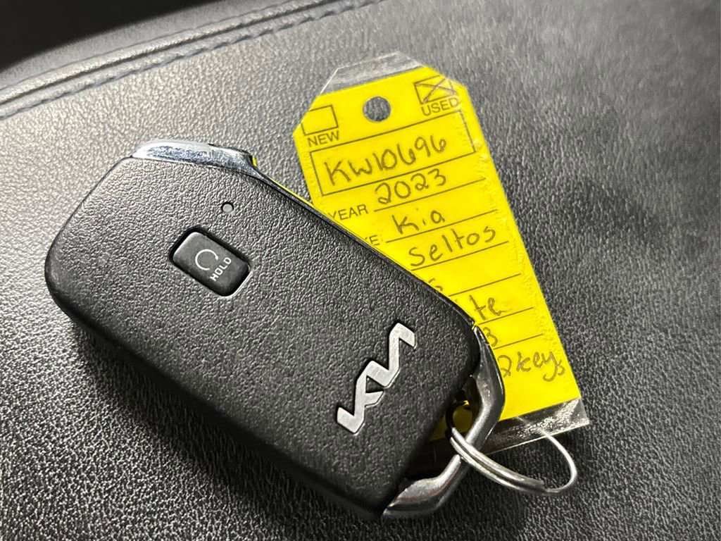 Certified 2023 Kia Seltos Nightfall Edition image 33