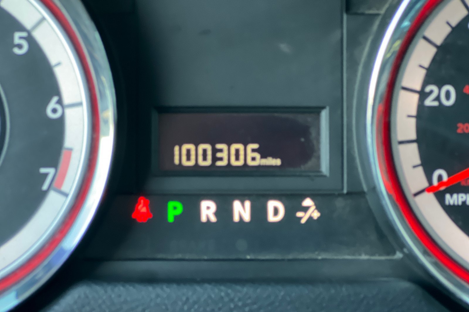 Used 2016 Dodge Grand Caravan SXT w/ UConnect Hands-Free Group FWD image 31
