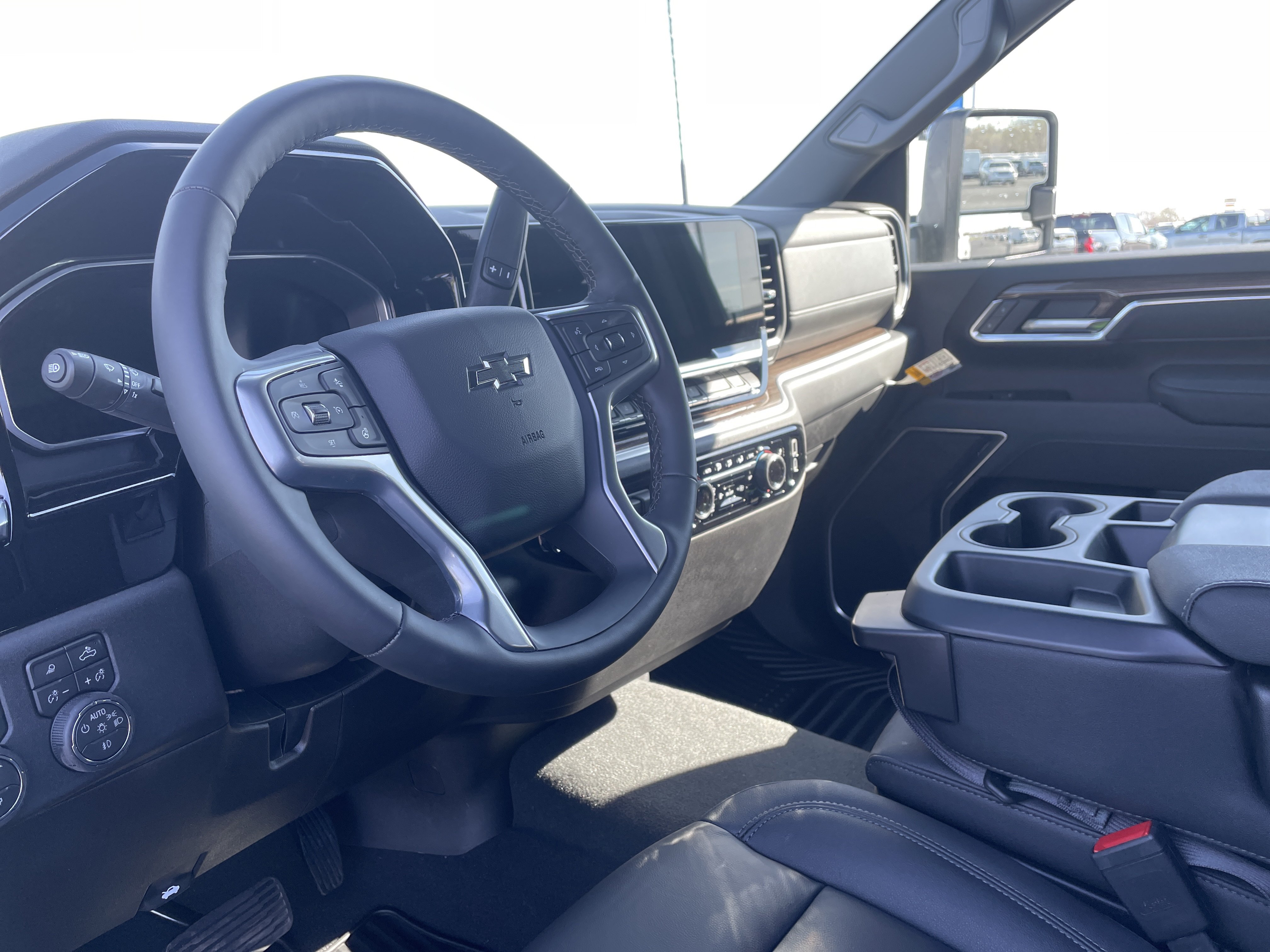 Used 2026 Chevrolet Silverado 2500 LT w/ Trail Boss Package AWD/4WD image 9