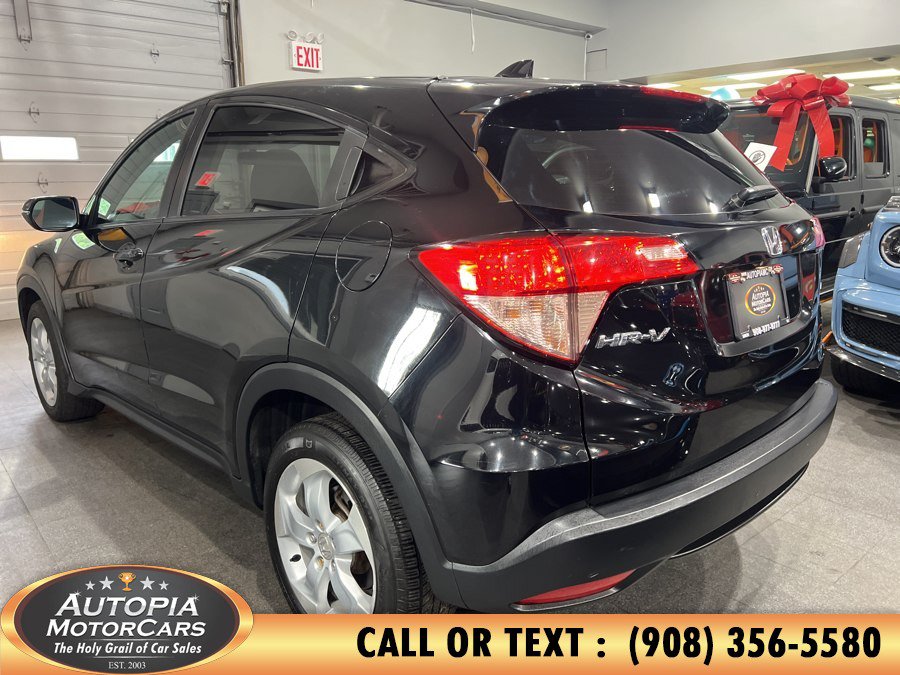 Used 2017 Honda HR-V EX image 37