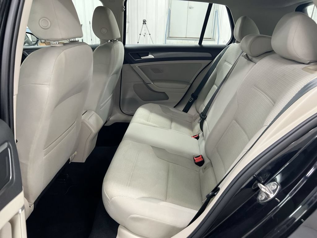 Used 2019 Volkswagen Golf S FWD image 22