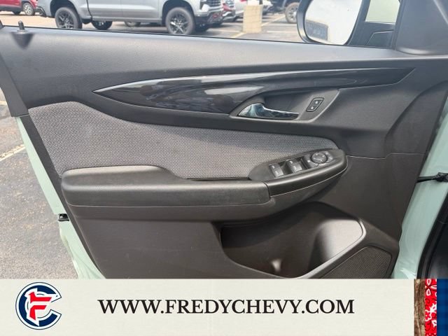 Used 2025 Chevrolet TrailBlazer LT AWD/4WD image 22