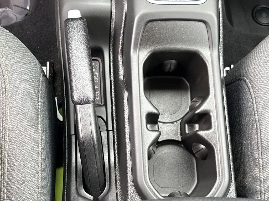 Used 2025 Jeep Wrangler Sport AWD/4WD image 20