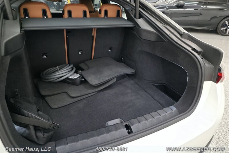 Used 2023 BMW i4 eDrive35 w/ Premium Package RWD image 12