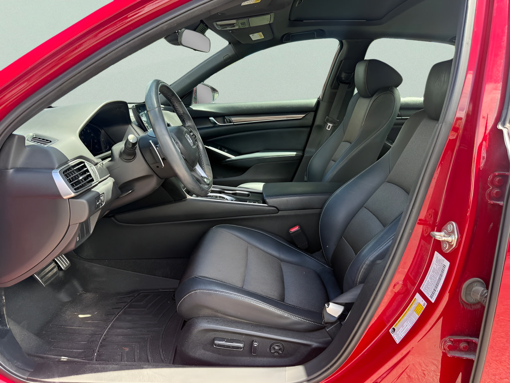 Used 2018 Honda Accord Sport image 9