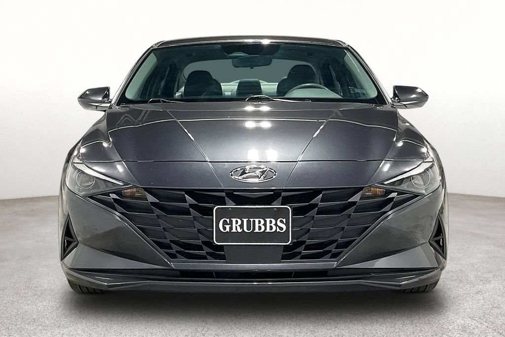 Used 2023 Hyundai Elantra SEL w/ Convenience Package FWD image 4