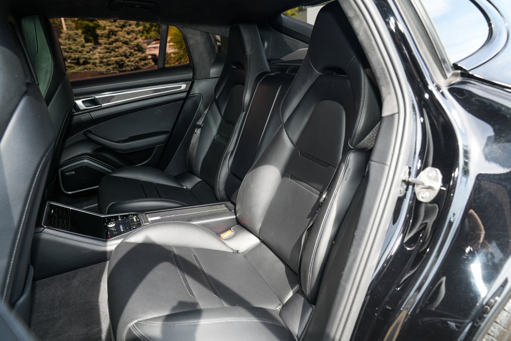 Certified 2018 Porsche Panamera Turbo AWD/4WD image 33