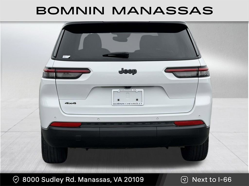 Used 2024 Jeep Grand Cherokee L Altitude image 5