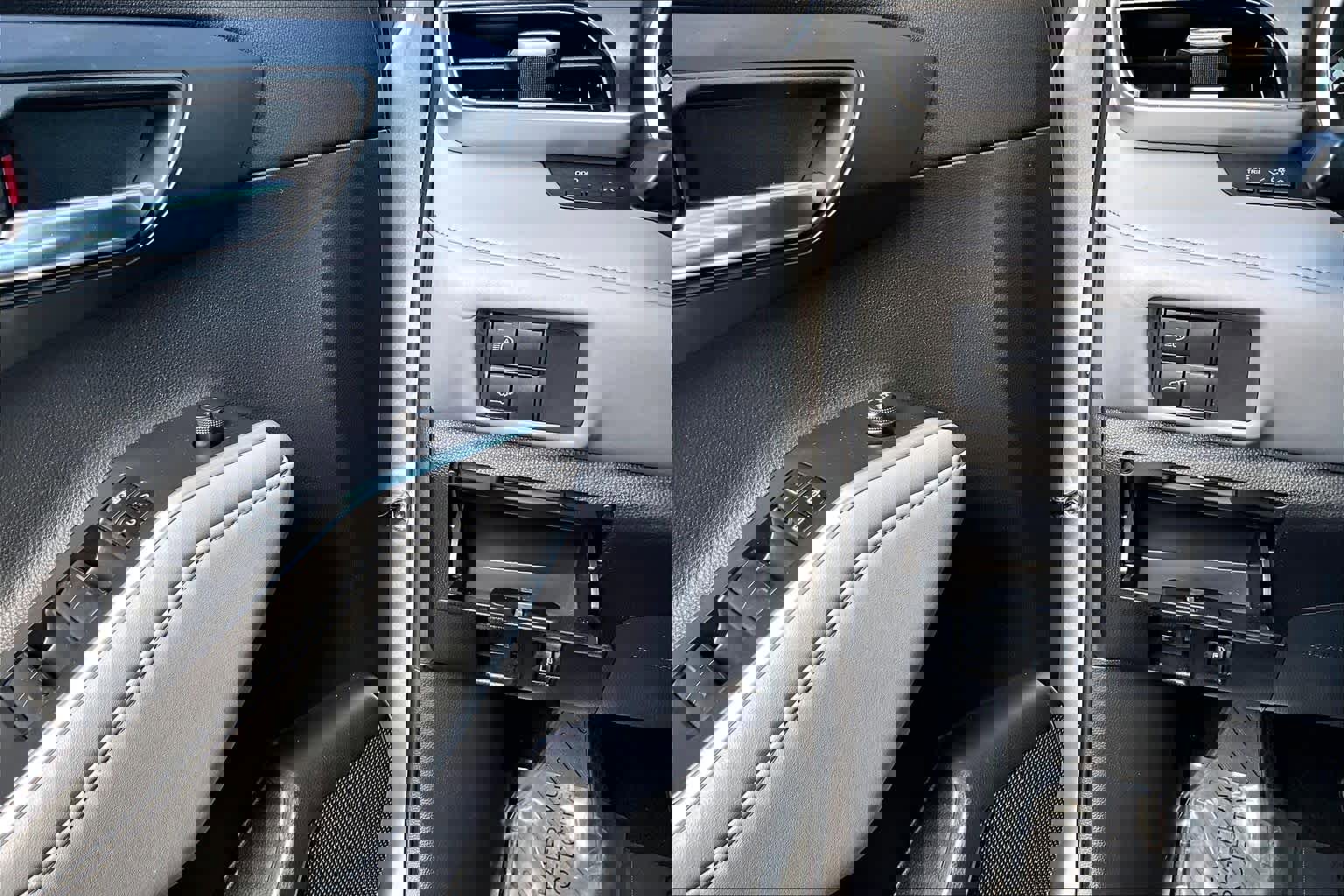 Used 2022 Toyota Highlander XLE image 33