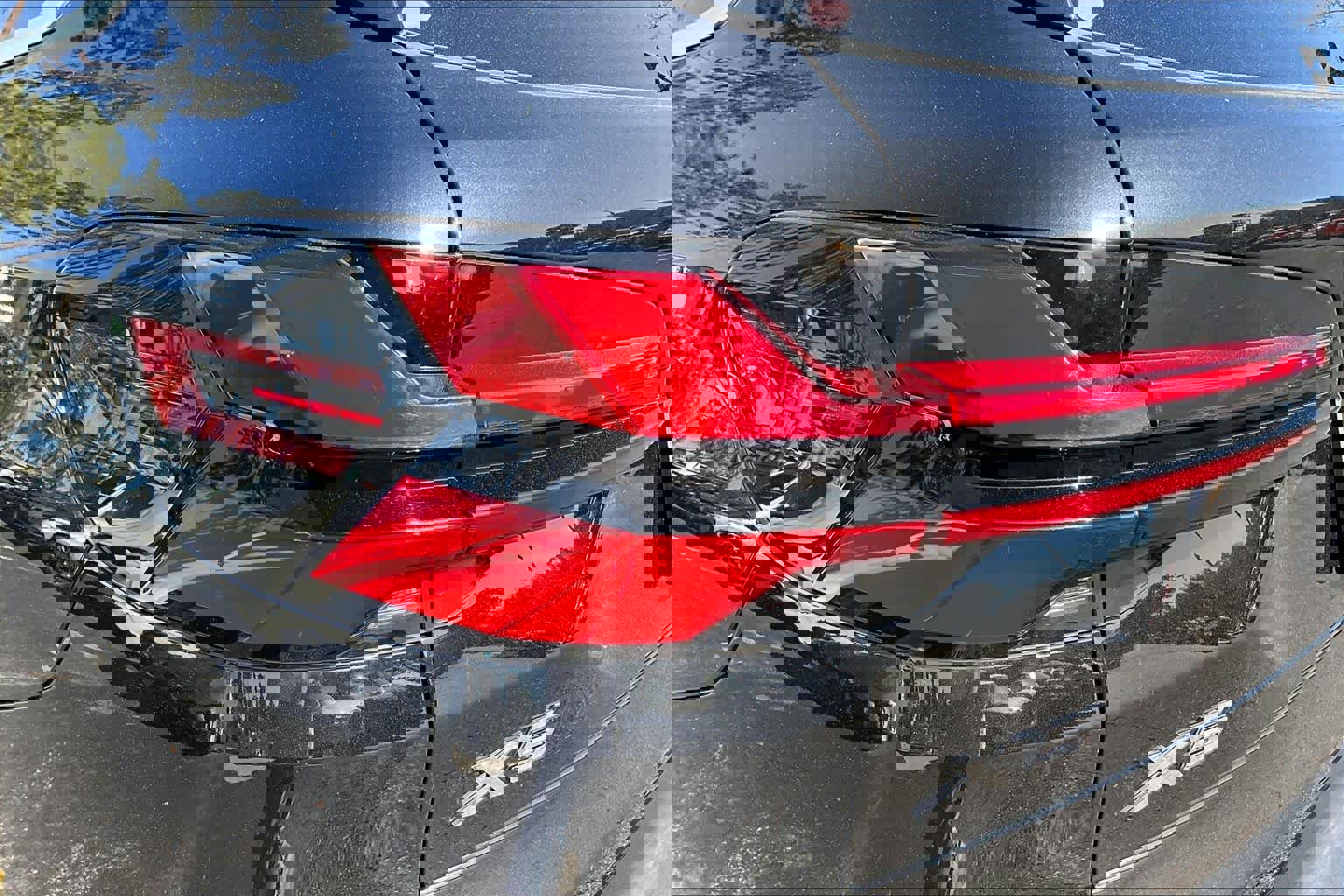 Certified 2024 BMW X5 xDrive50e w/ Executive Package image 29