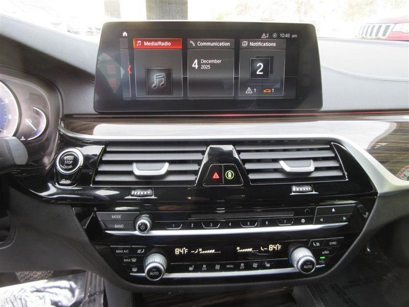 Used 2018 BMW 540i xDrive image 18