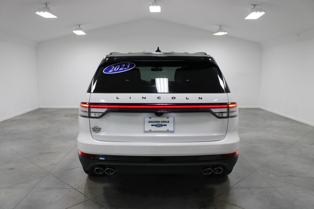Used 2023 Lincoln Aviator Reserve w/ Equipment Group 201A image 8