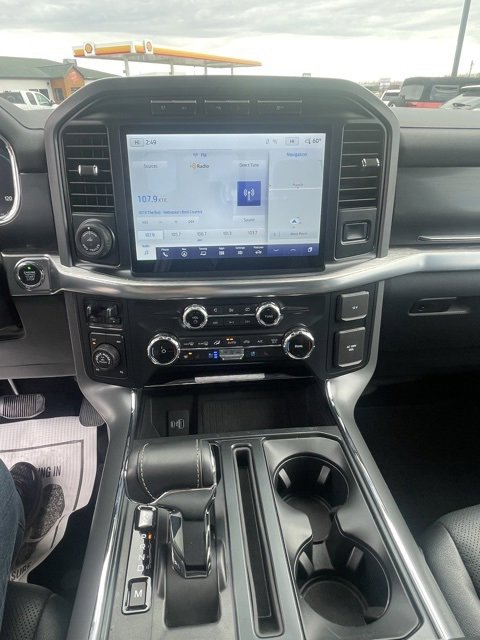 Used 2022 Ford F150 Lariat w/ Equipment Group 502A High image 16